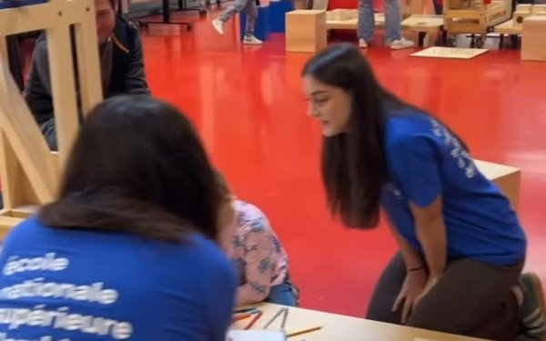 #Jnarchi #jna2025 à l’@ecolearchinancy samedi 18 octobre. Bravo aux étudiants et étudiantes qui ont animé cette journée. Merci à la galerie @modulab en partenariat avec la @maisonarchilor. Merci à nos visiteurs #architecture #teamarchi #ecoledarchitecture #atelier #kapla #atelier @culture_gouv @journeesarchitecture